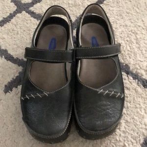 Wolky leather walking shoe